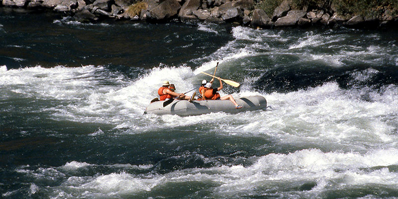 River Rafting activity in manali